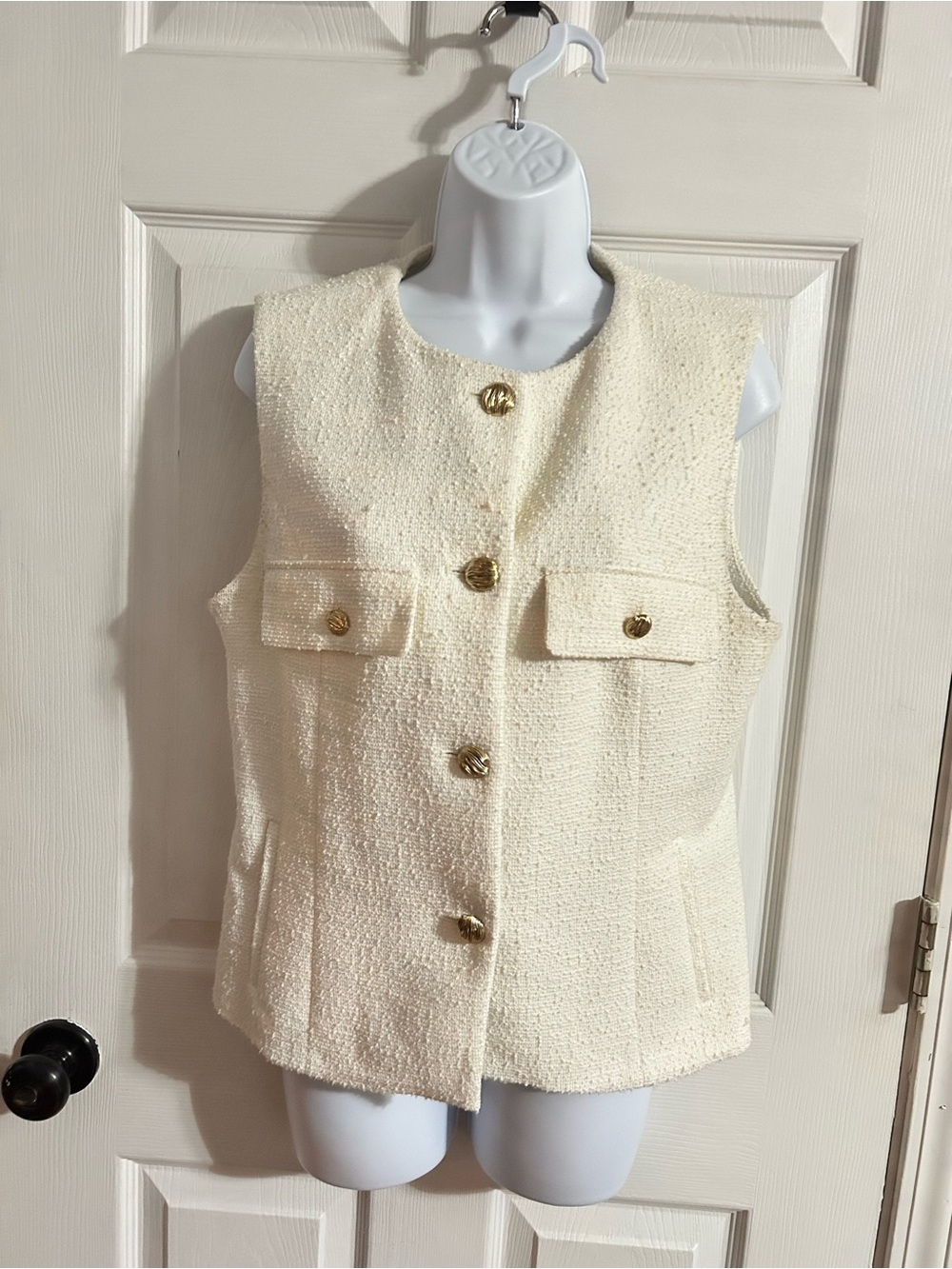 Zara Cream Bouclé Textured Frayed Sleeveless Jacket Vest w/ Gold Buttons Size L